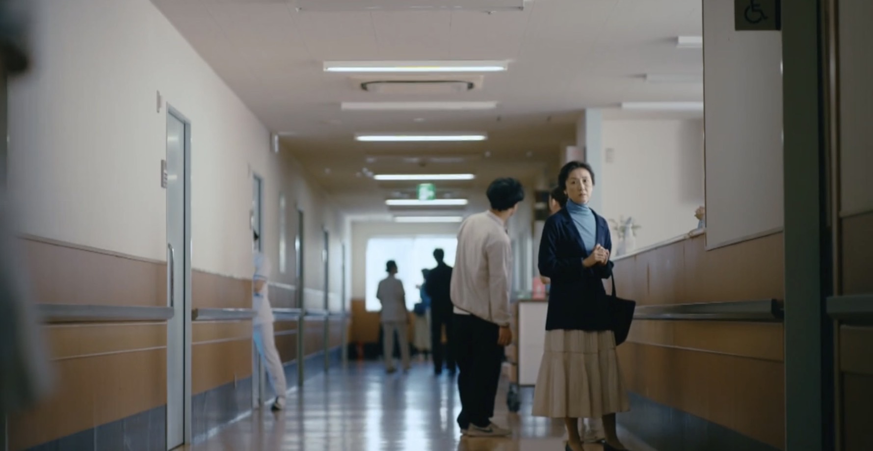 病院でカンタローを見つける先生