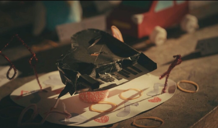 どの子のピアノ工作