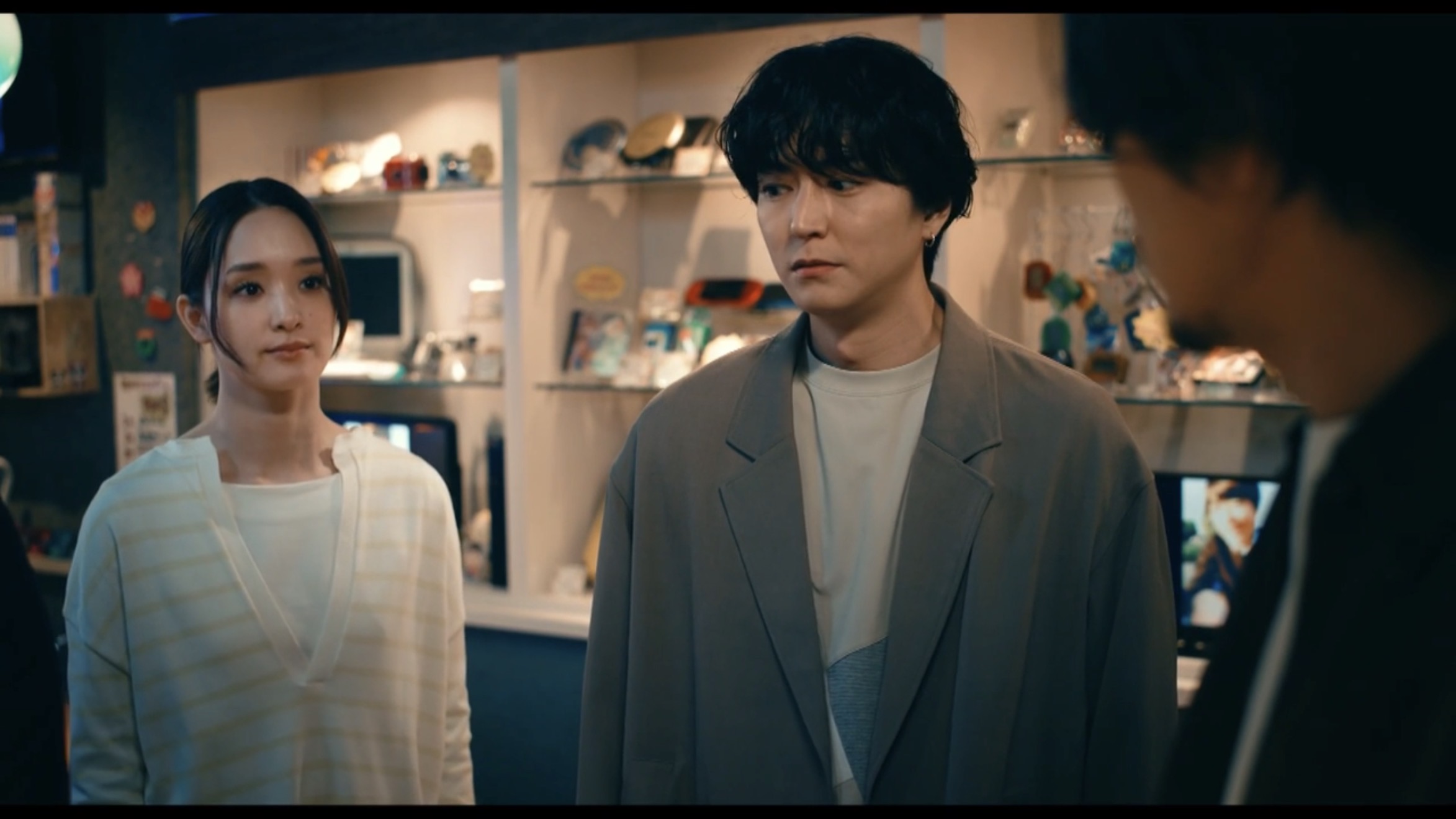 恐る恐るゆっきーを見るトヨ