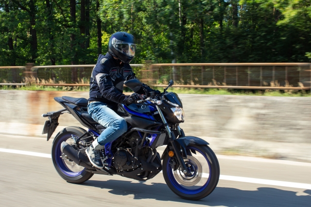 警戒人物の調査