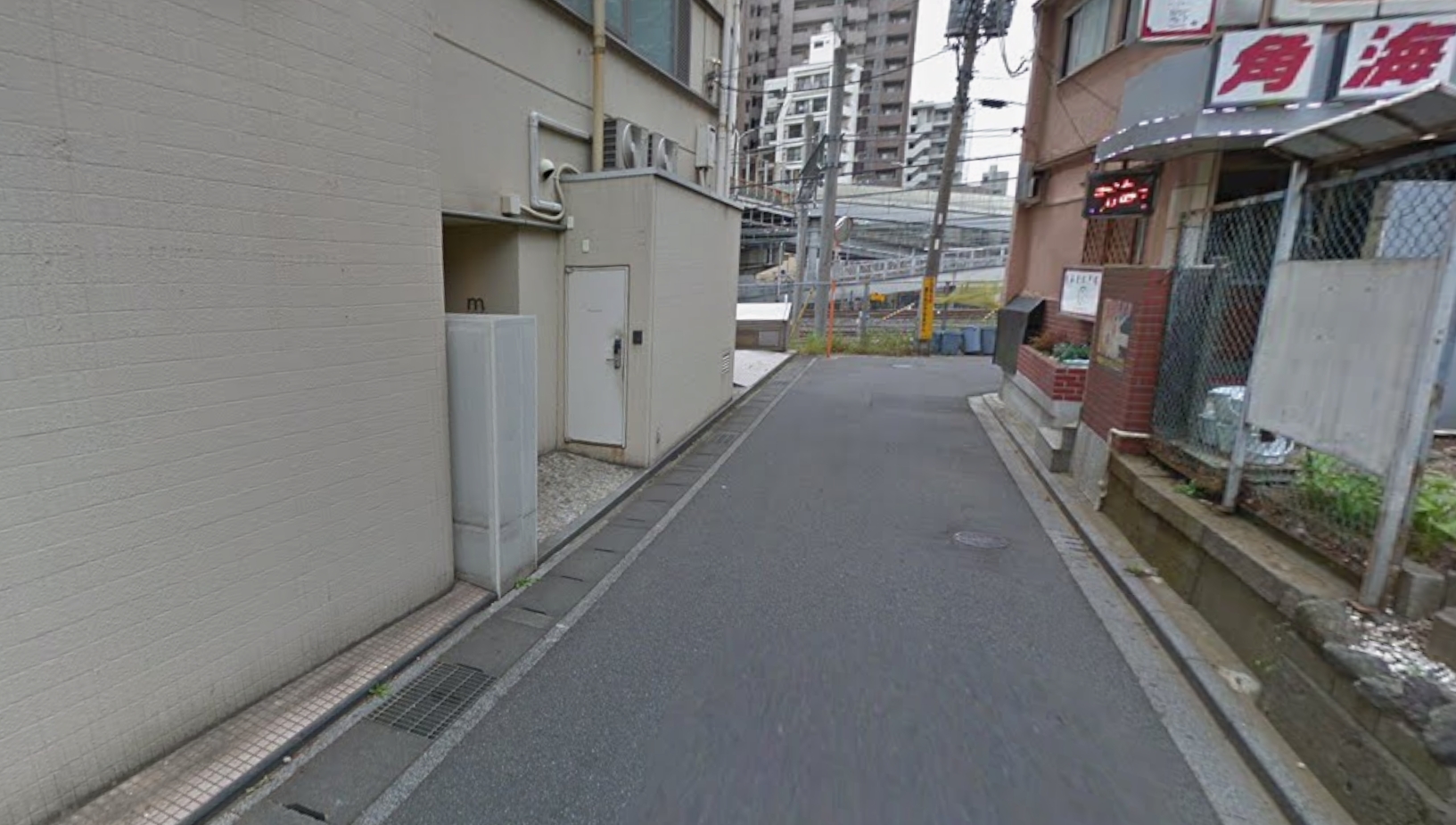 松戸のラブホテル②裏口